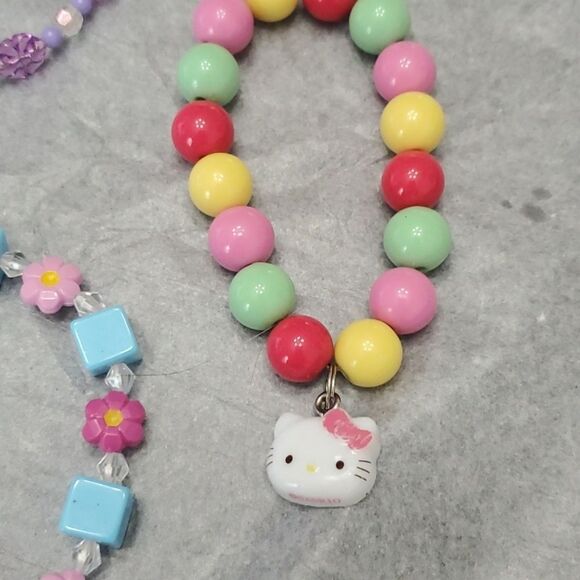 Hello Kitty jewelry and hair lot - Picture 4 of 13
